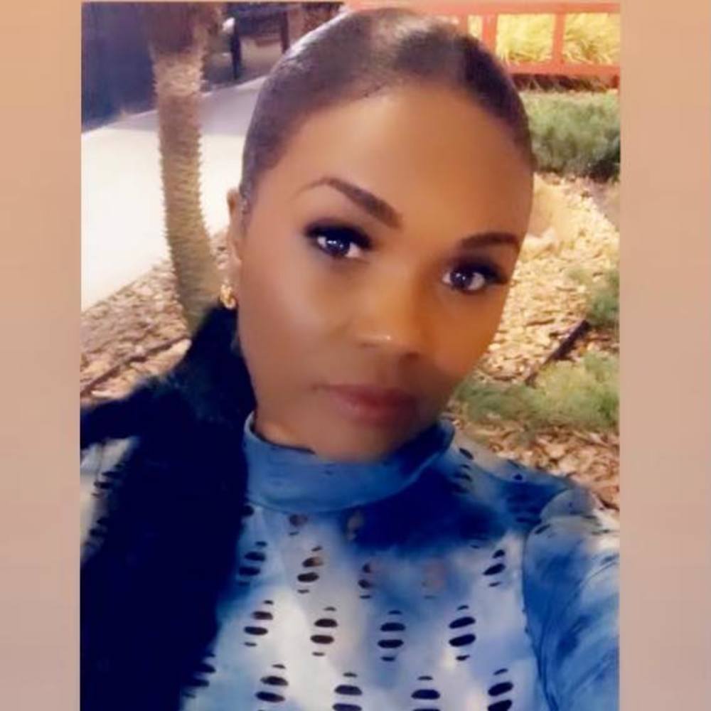 Meet your Posher, Latoya